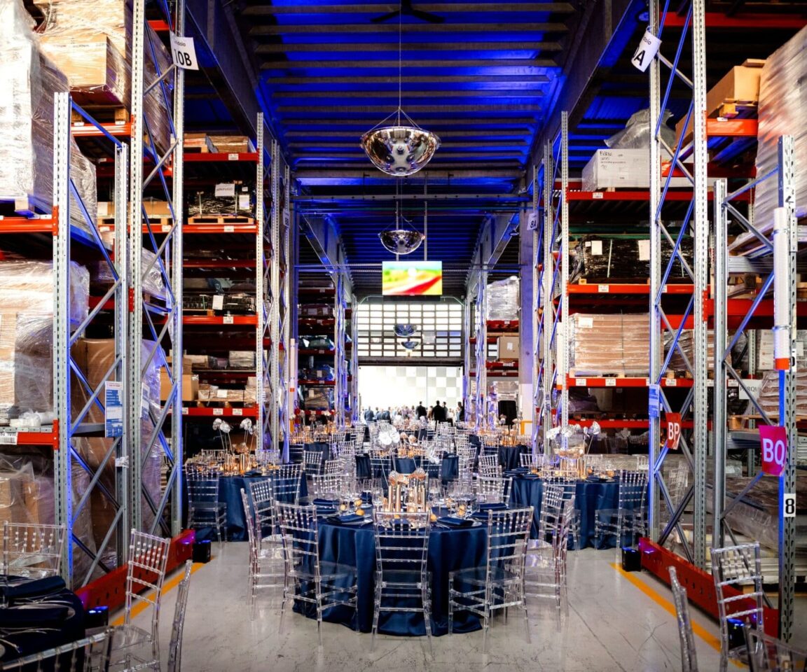 Gala dinner Berni allestita nei magazzini di Vinci