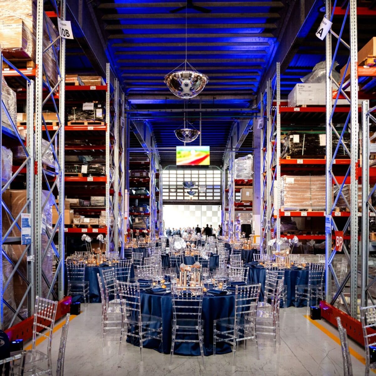 Gala dinner Berni allestita nei magazzini di Vinci