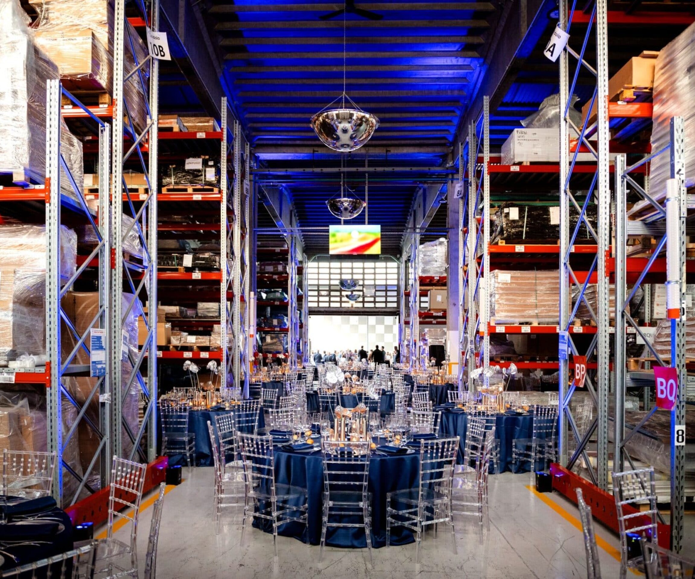 Gala dinner Berni allestita nei magazzini di Vinci